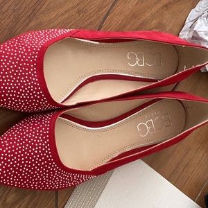 Bcbg red flats